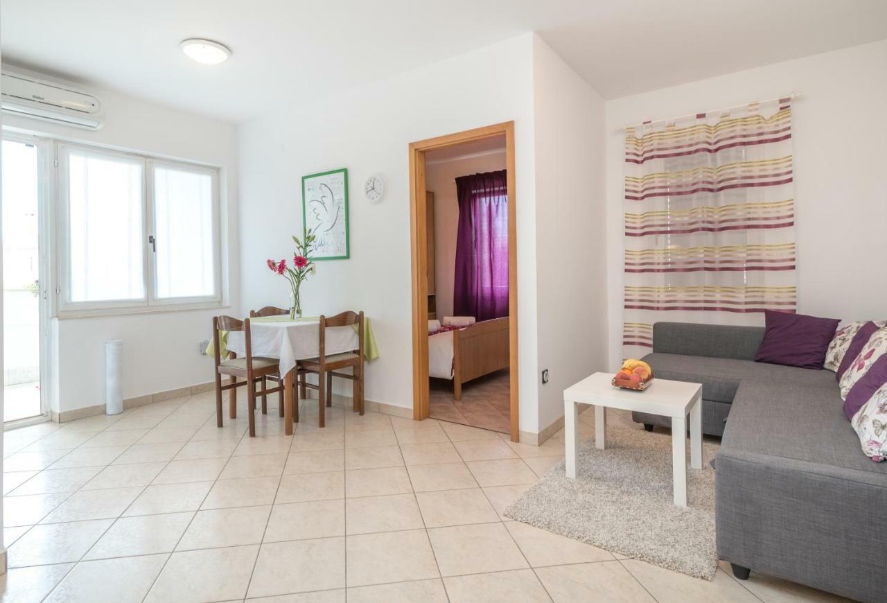 Apartments Vojin Trogir Oda fotoğraf